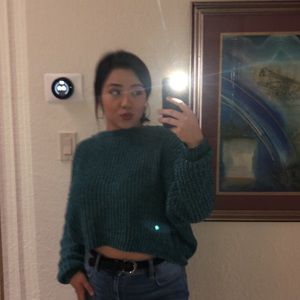 Meet your Posher, Maya